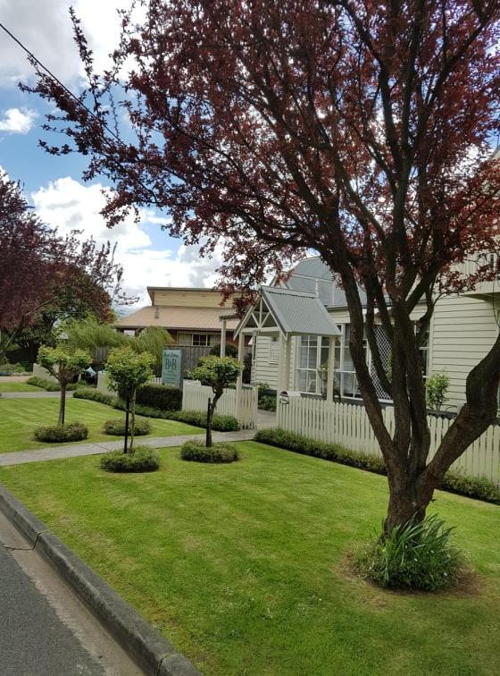 Creek Cottage Bed And Breakfast Traralgon Buitenkant foto