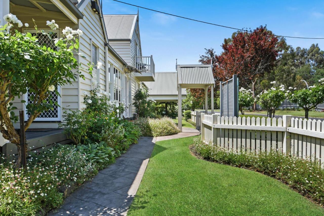 Creek Cottage Bed And Breakfast Traralgon Buitenkant foto