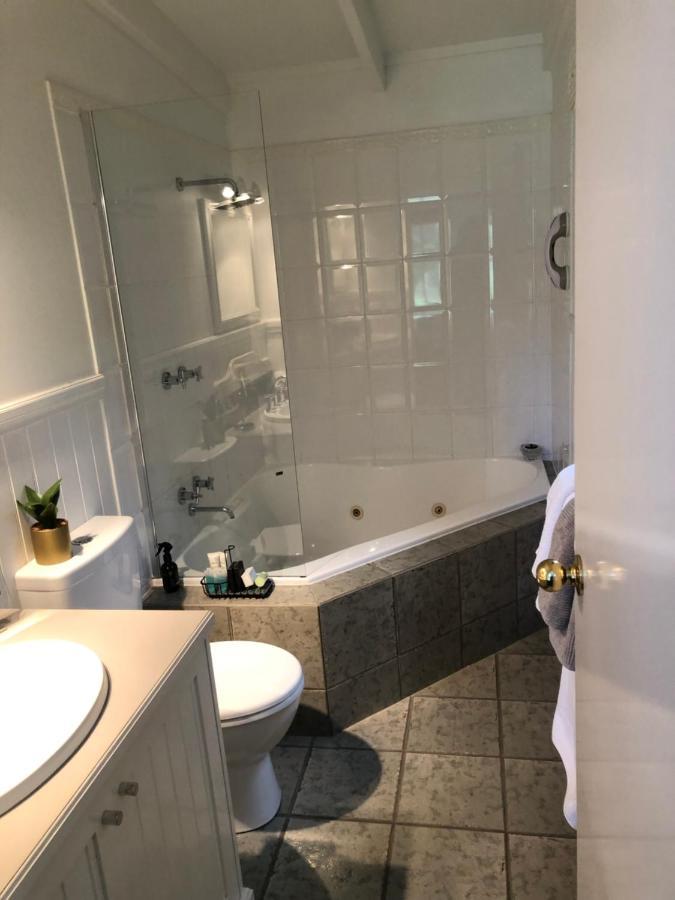 Creek Cottage Bed And Breakfast Traralgon Buitenkant foto